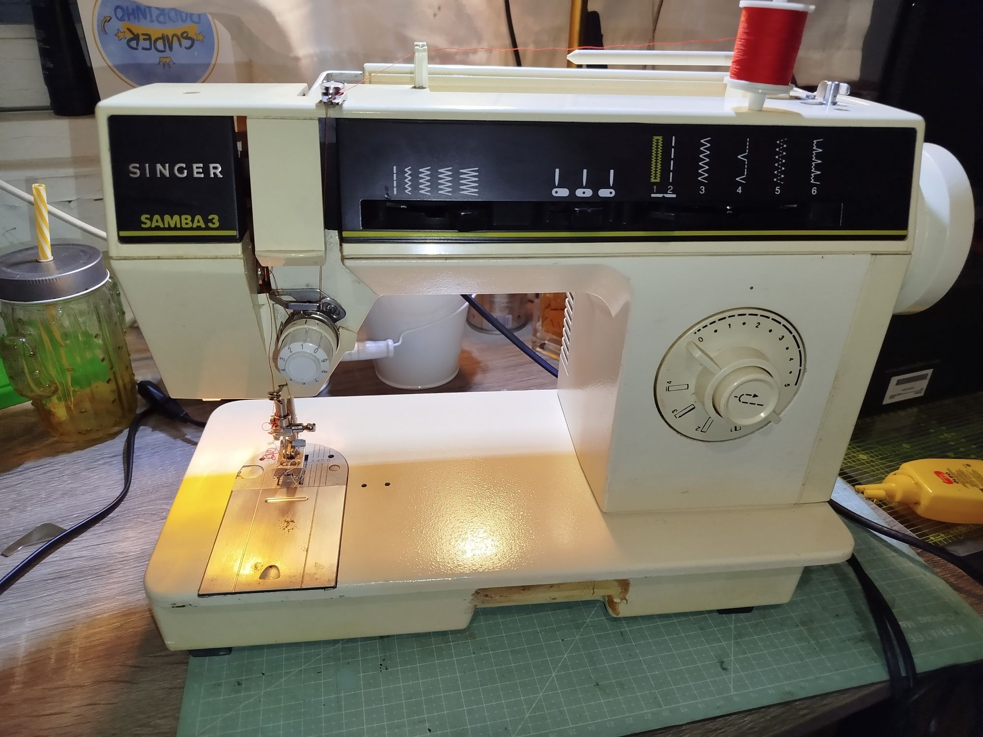 Máquina de costura Singer samba 3