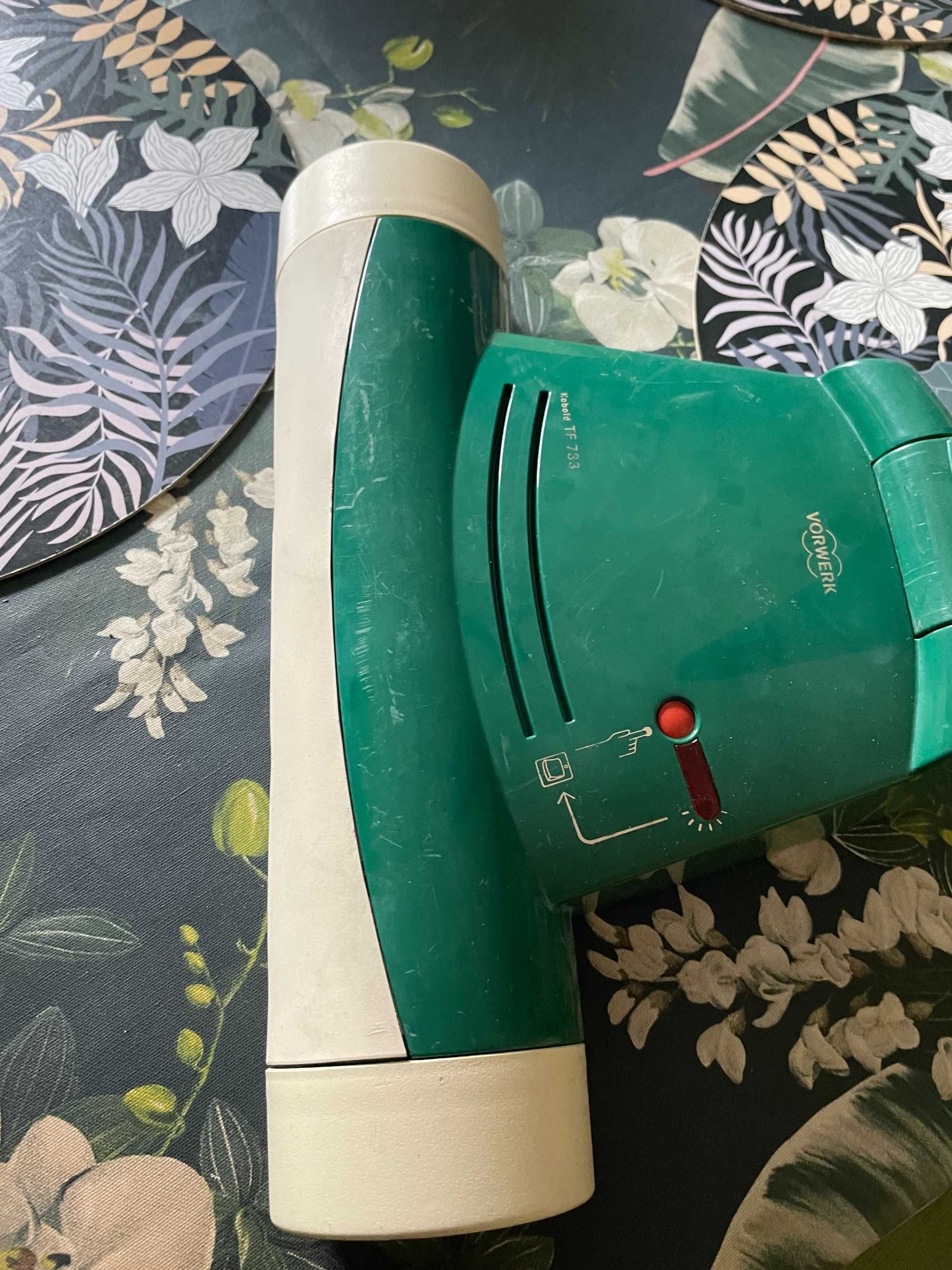 Vorwerk Elektroszczotka  praczka TF733 Kobold