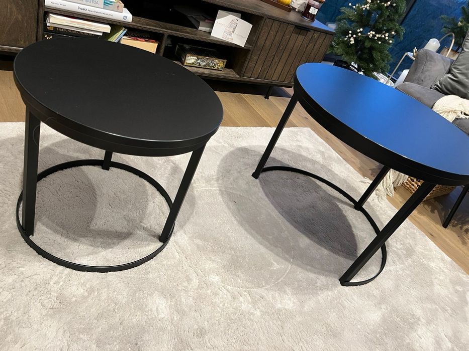 Komplet okrągłe czarne stoliki kawowe matowe