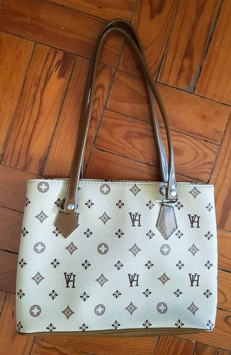 Mala de senhora creme com 3 espaços individuais + bolsa