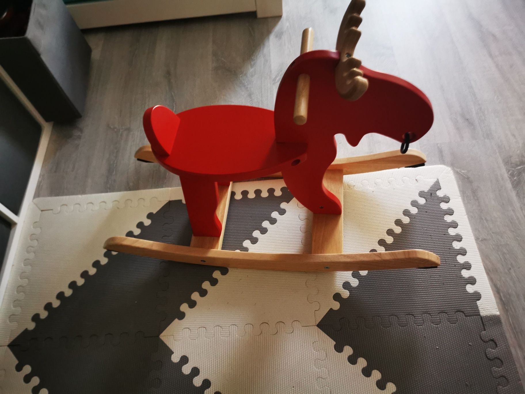 Konik na biegunach Ikea