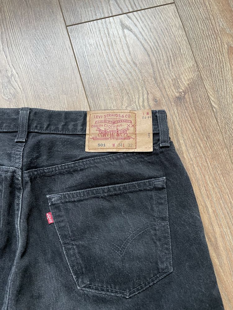 Джинси Levis 501