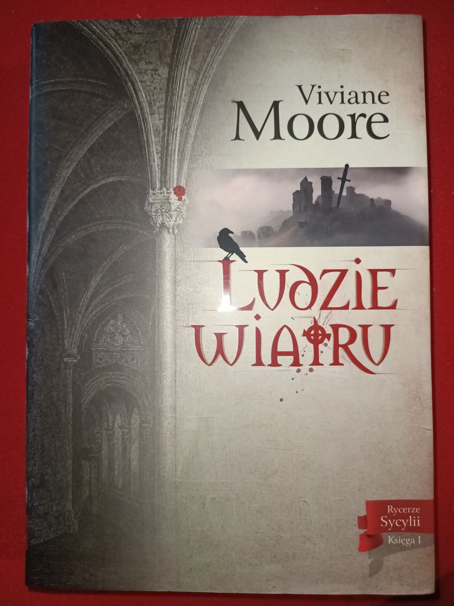 Ludzie wiatru Viviane Moore Rycerze Sycylii