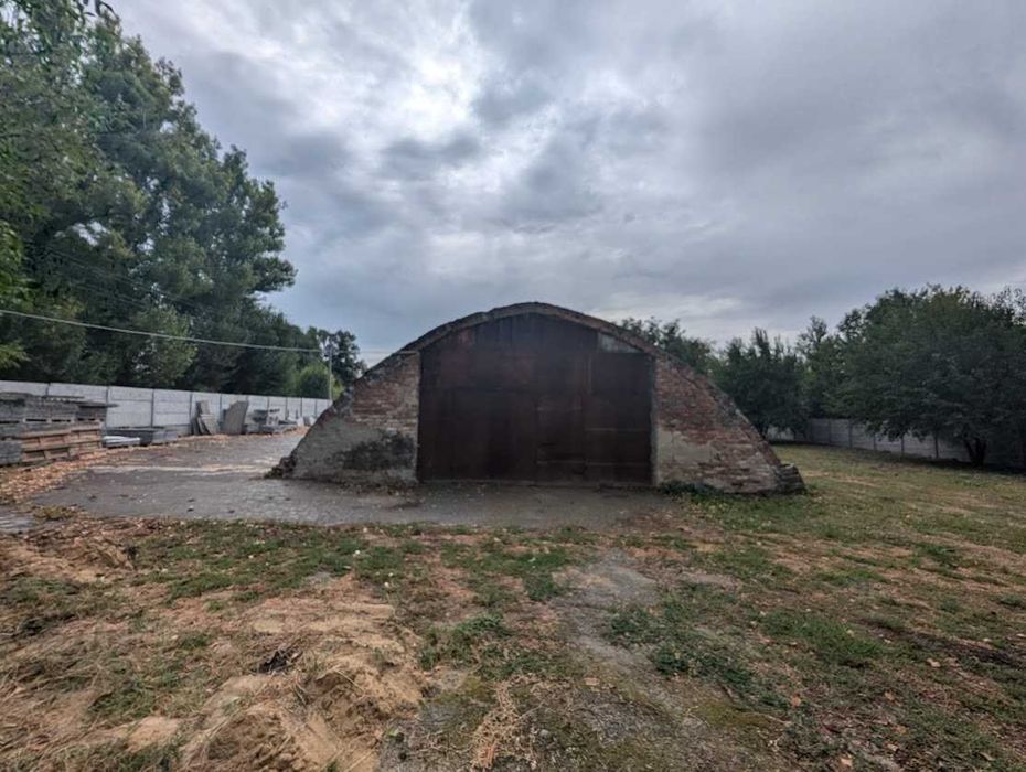 База  виробнича 500кв.м у Лисянці на приватизованій ділянці площею 2 г