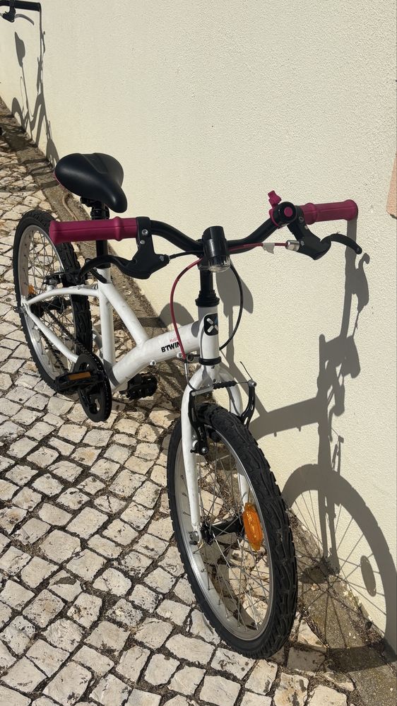 Bicicleta menina