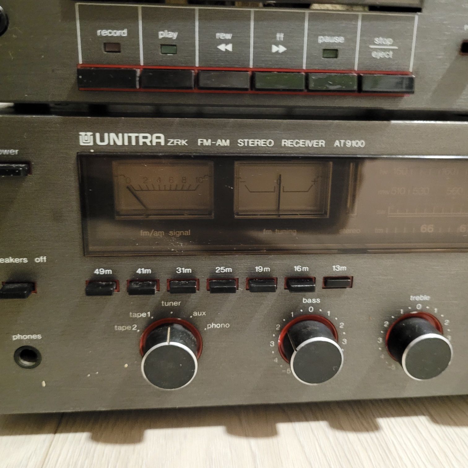 Wieża Unitra zrk Amplituner AT 9100 i magnetofon M 9115, Przestrojona