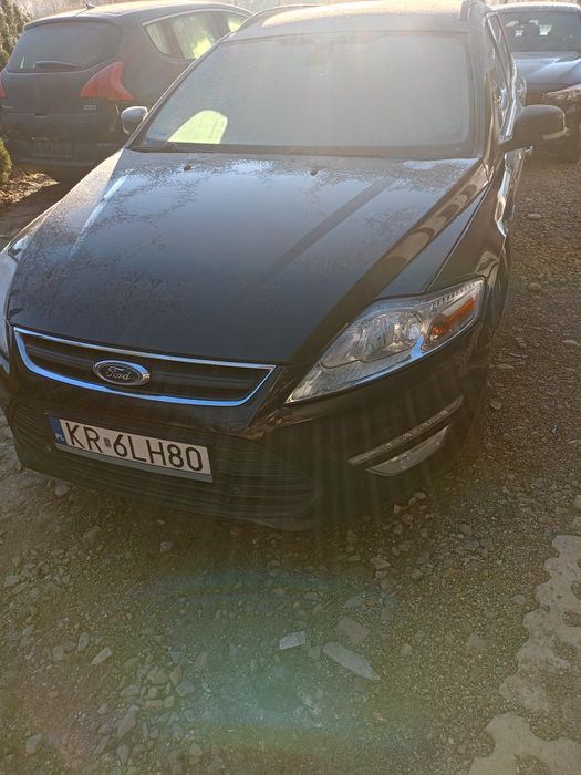 MK4 2014r na części 1.6 TDCi kolor g6 maska zderzak lampy