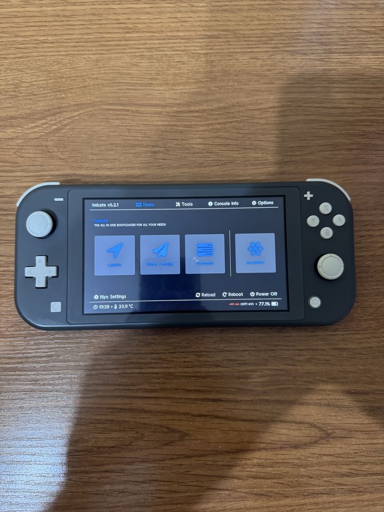 Nintendo Switch Lite Chip Picofly Atmosphera CFW Hekate Przeróbka