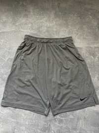 Мужские шорты Nike DriFit размер М оригинал