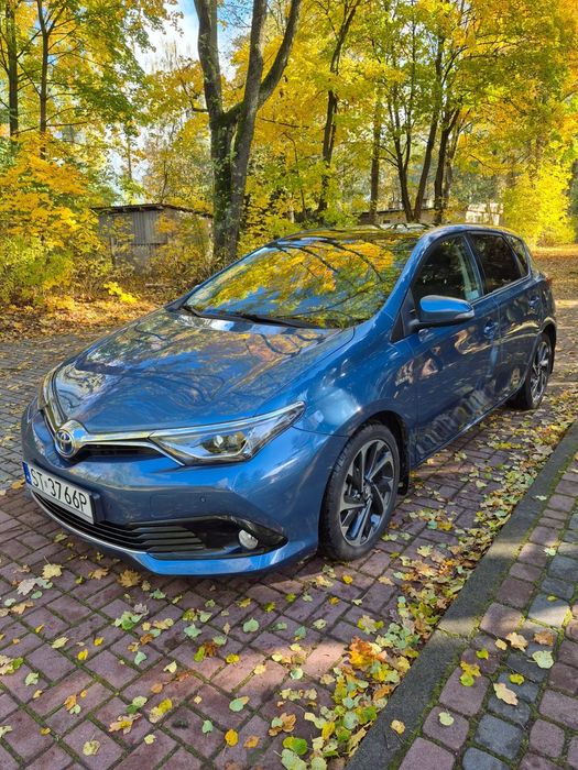 Toyota Auris Toyota Auris 1.8 HYBRID 2015 LIFT, I Właściciel, Salon Polska