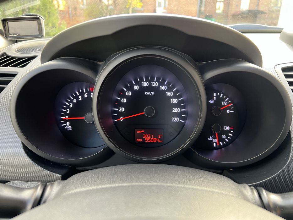 Білий KIA SOUL 2013 1.6 Газ-бензин Механіка 95000км пробіг