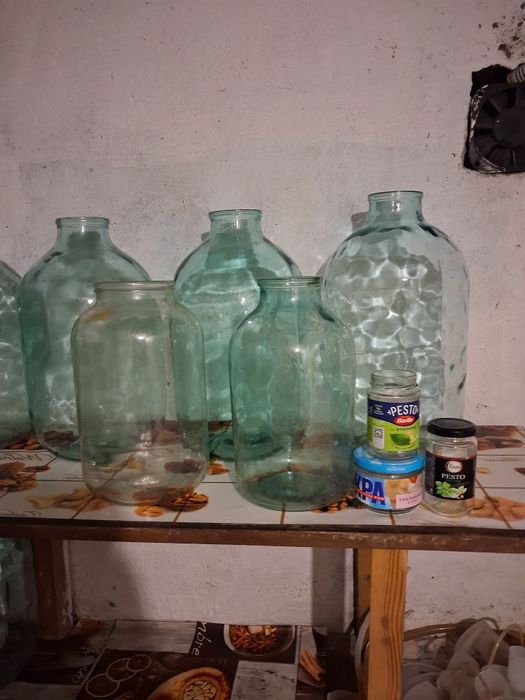 Продаю бутиля 3л, 10 л