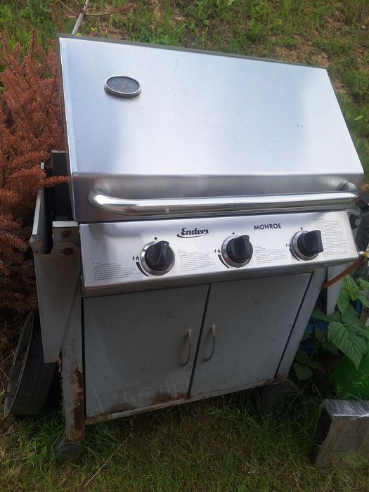 Grill gazowy Enders Monroe Silverline.