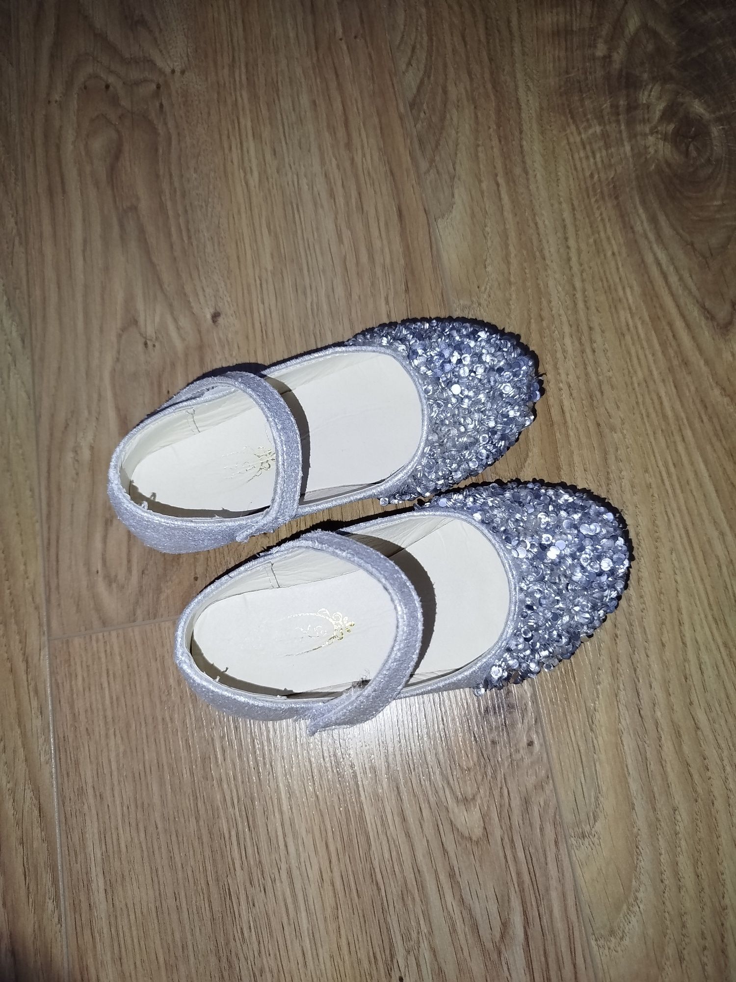 Buty dla dziewcyznki na wesele komunie chrzciny