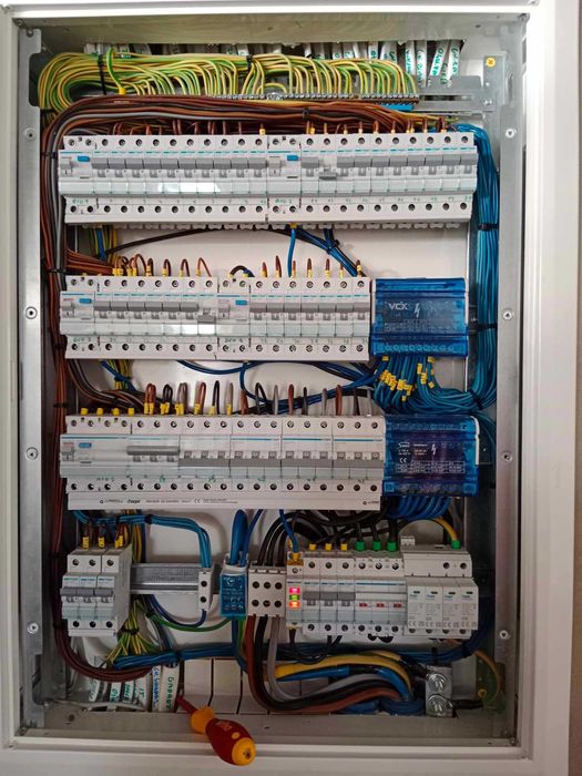 Elektryk budowlany, instalacje elektryczne, alarmy. Pomiary, odbiory