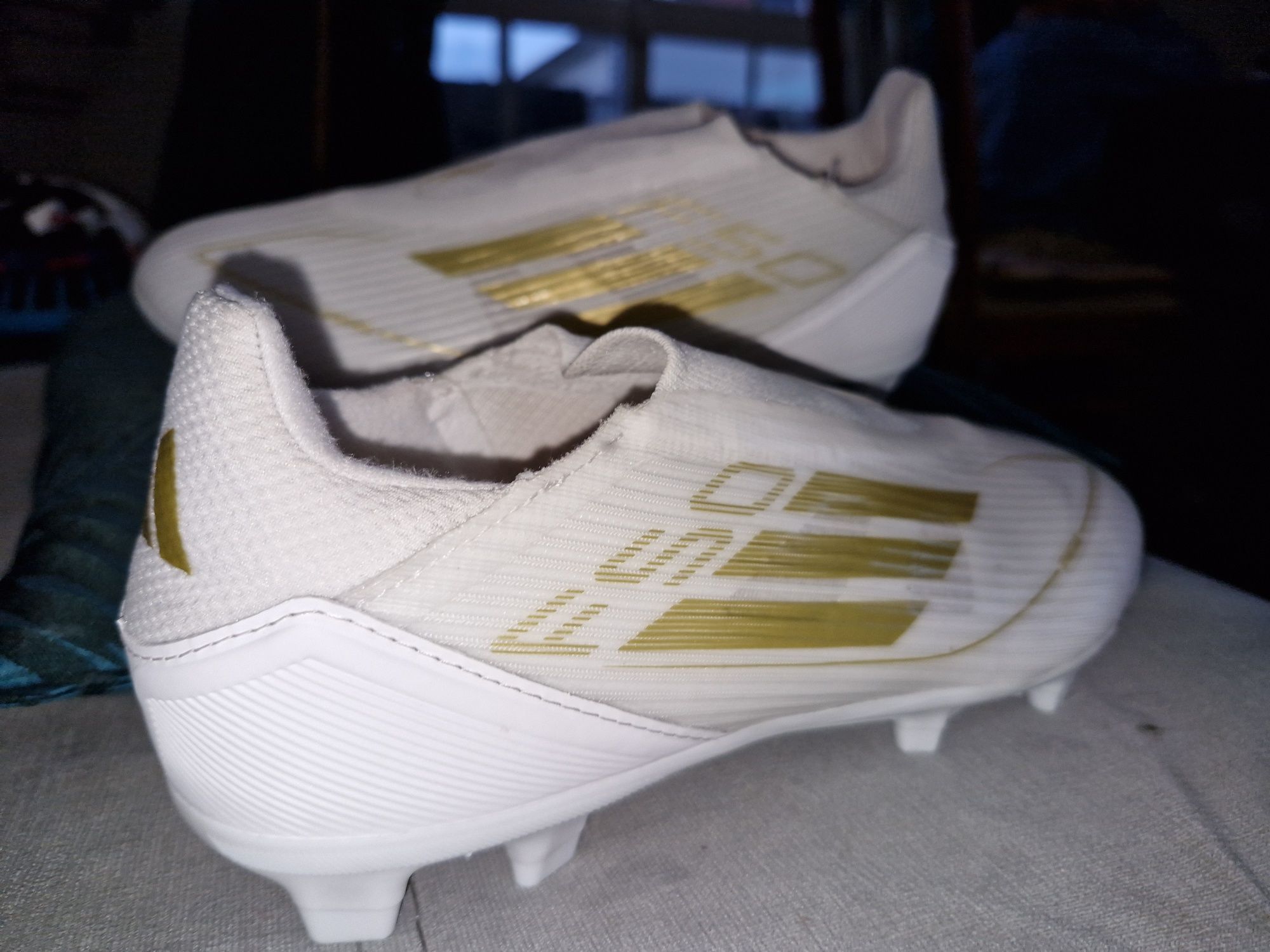 Chuteiras da nike sem atacadores F-50 League