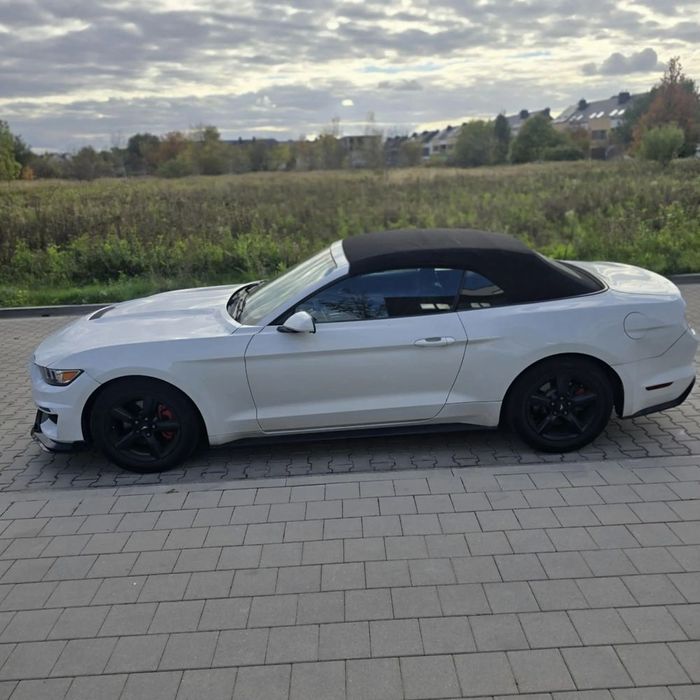 Ford Mustang Ford Mustang 3.7 V6 cabrio