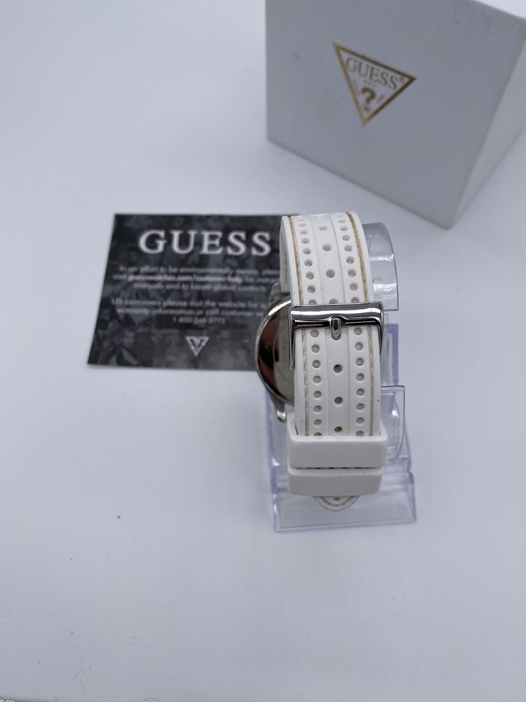 Zegarek Damski Guess W1227L1 biały modny  sportowy na lato