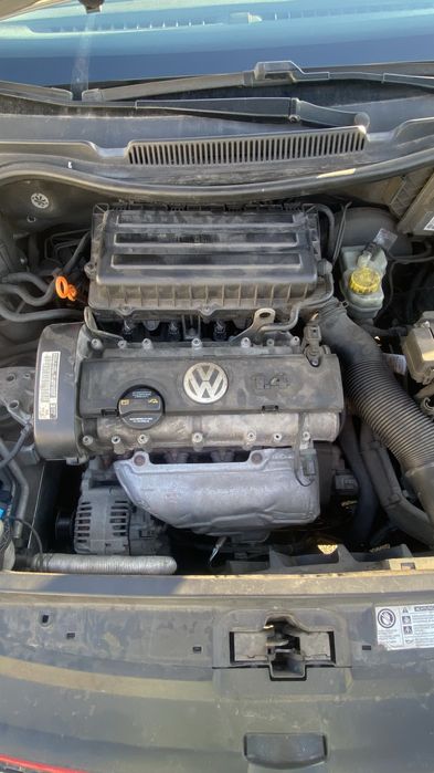 VW Polo 1.4 Look GTI (2010) - Teto de Abrir, Bem Estimado