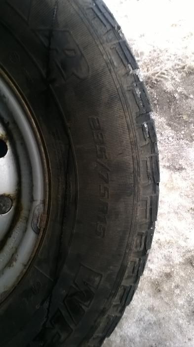 Sprzedam Opony 235/70/ R15 Mitsubishi Pajero GOOD/YEAR