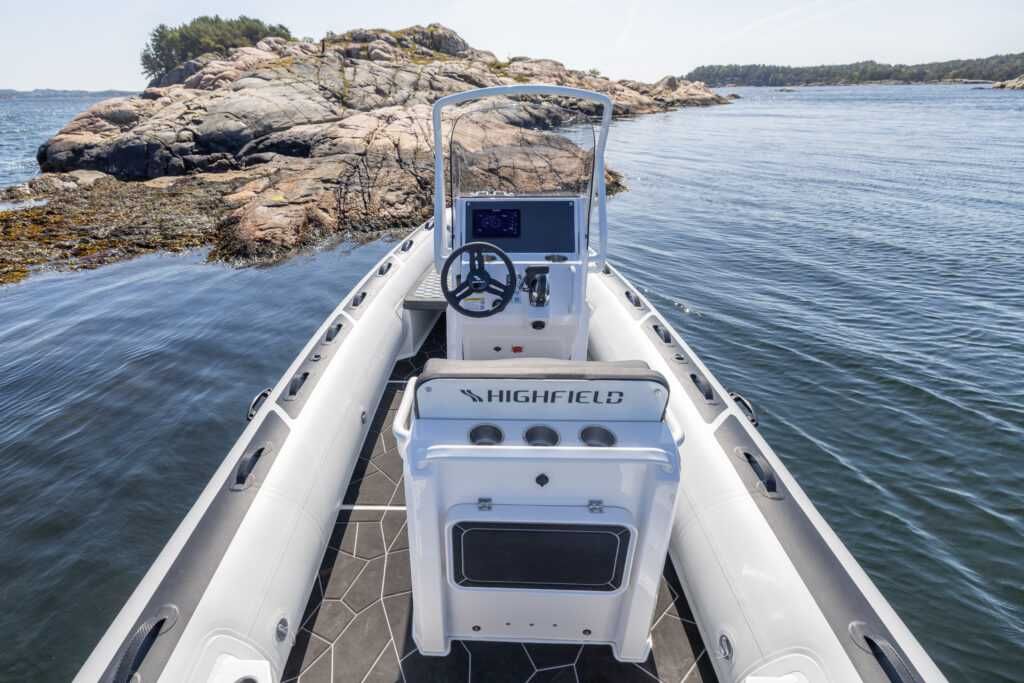 RIB Highfield Sport 560 - turystyczna łódź motorowa