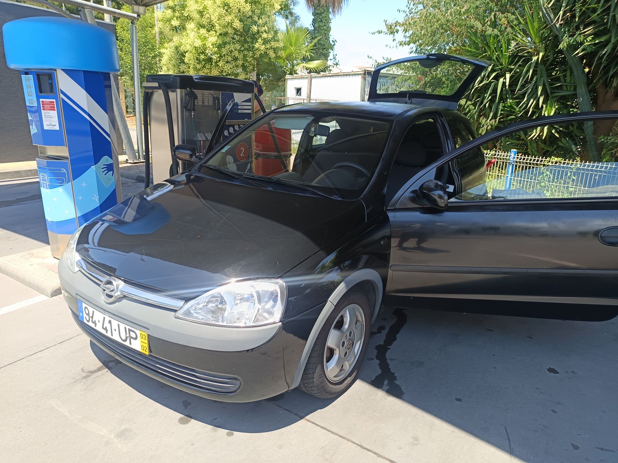 Troco por carro maior do mesmo ano pelo menos 2003
