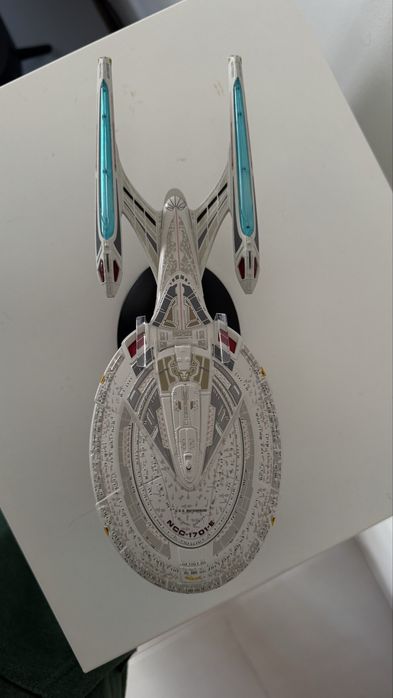 Modelo Star Trek Enterprise-E (Eaglemoss)