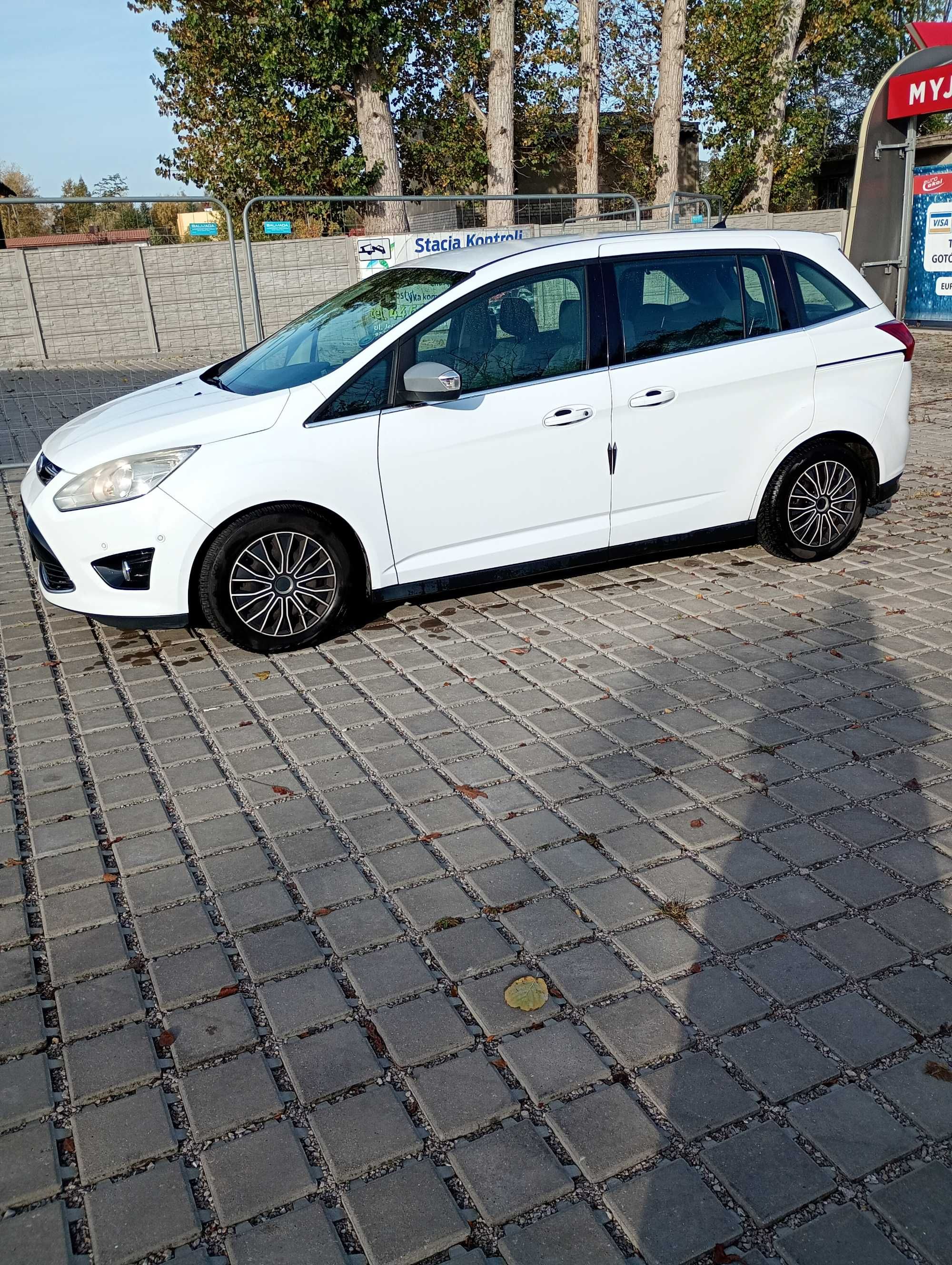 PILNIE SPRZEDAM FORDA GRAND C-MAX – bo terapia jest droższa