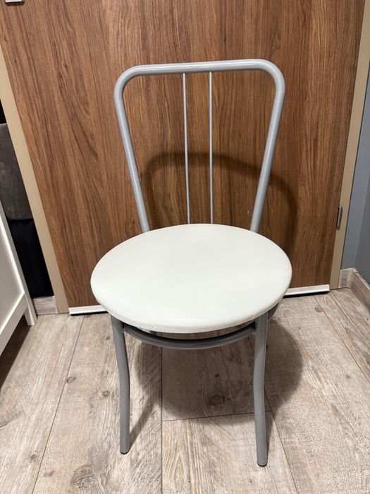 Krzesła komplet 4 sztuki