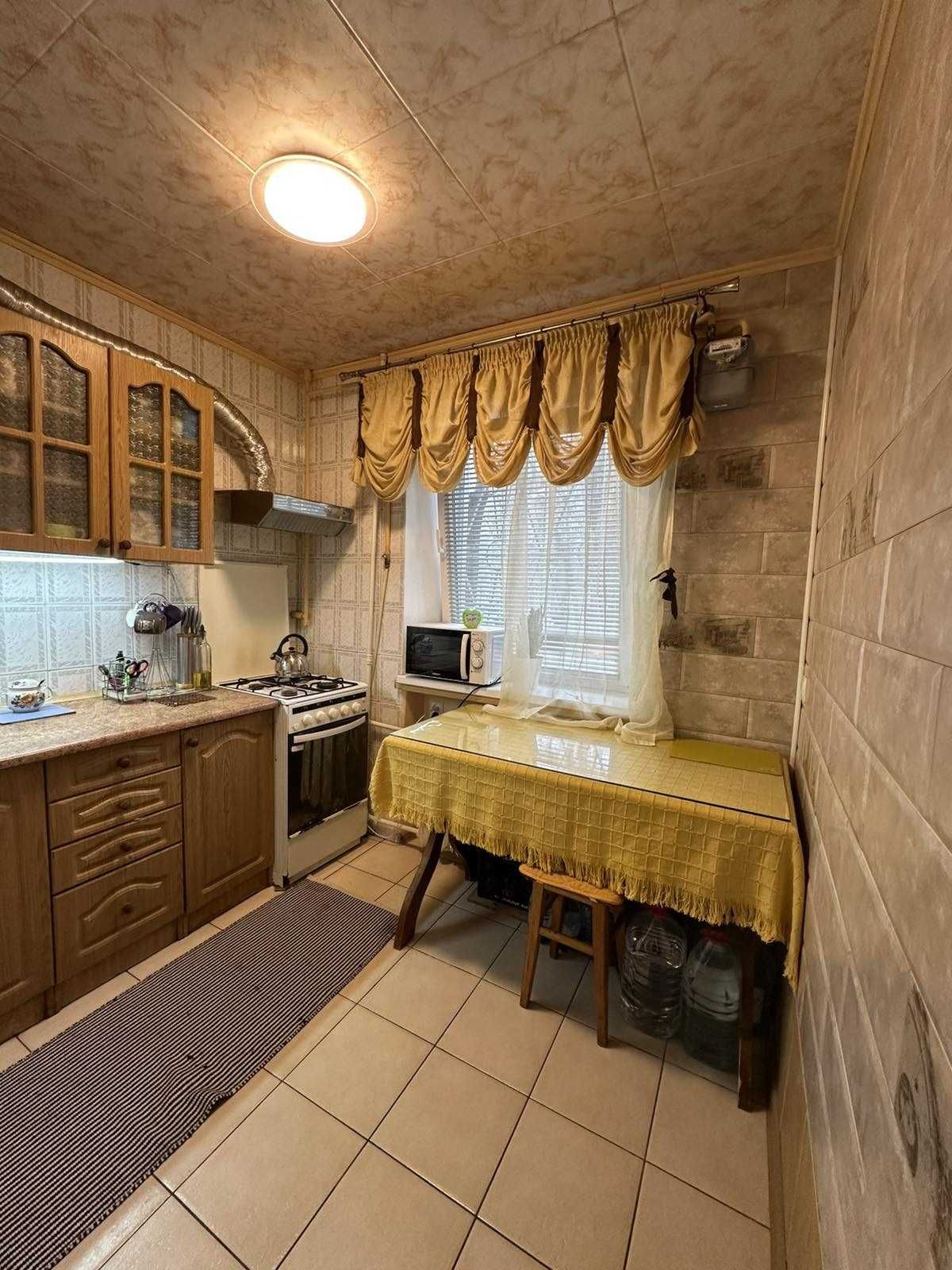 3-комн. квартира в кирп. доме на низком этаже по ул. Ивана и Юрия Лип
