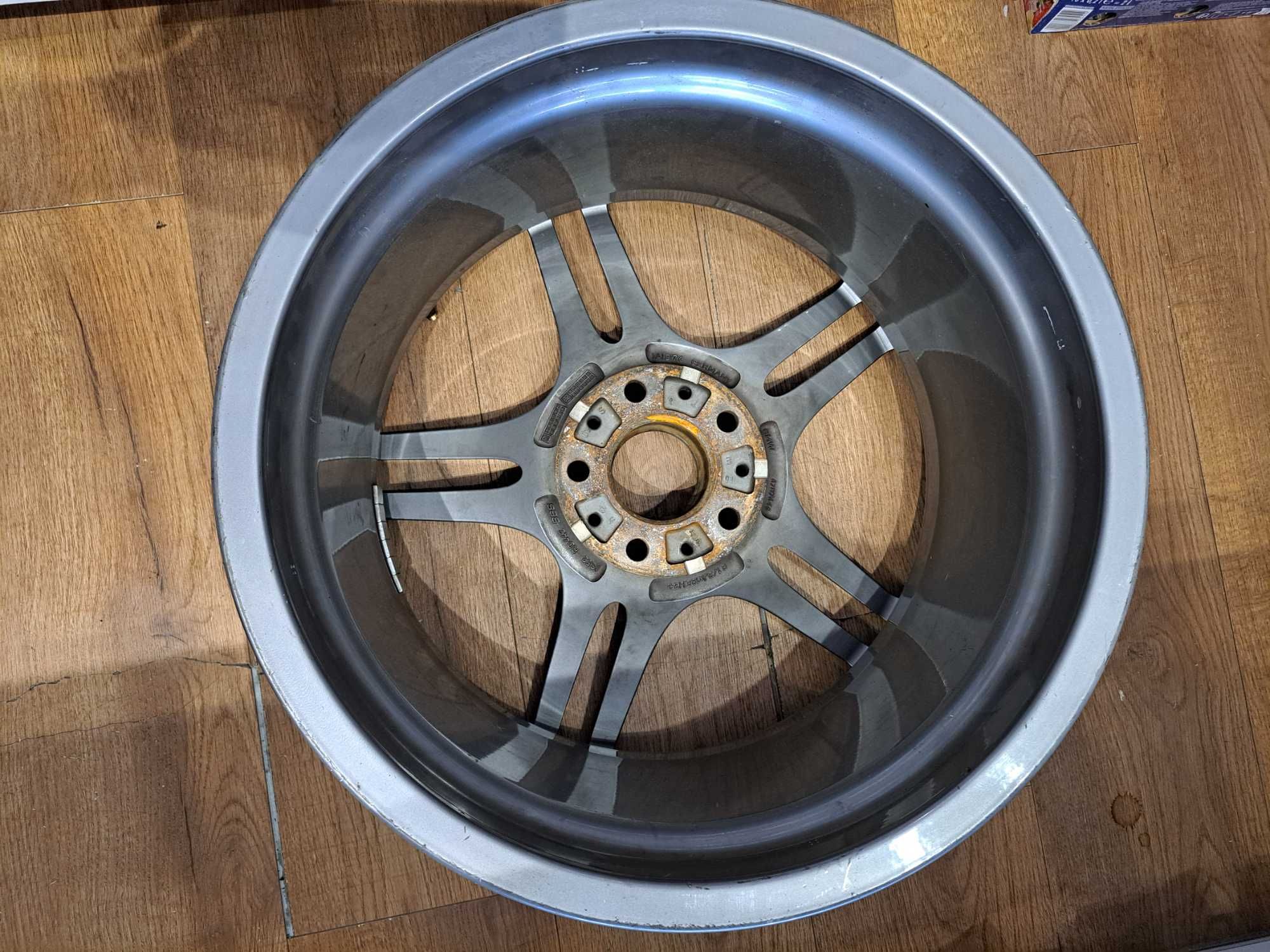 Oryginalna felga BMW Performance 18"
