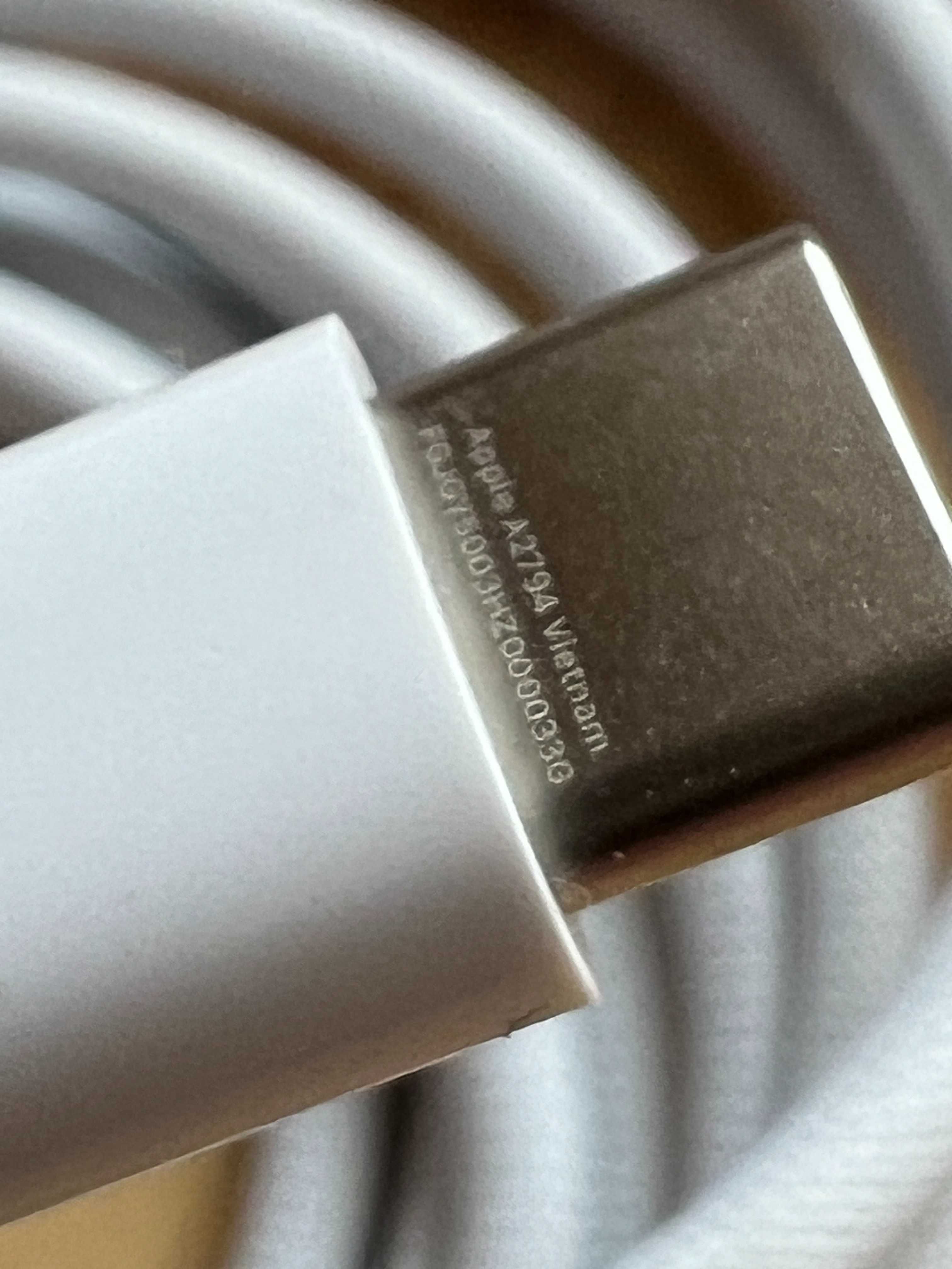 Кабель Apple USB-C - USB-C 240W 2 м White (MU2G3ZM/A) A2794