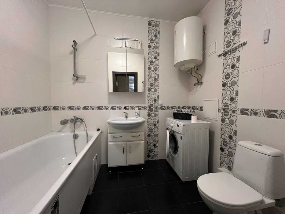 Без комісії. Сучасна 2 к. Монолітний будинок. метро Позняки 2 хв поруч