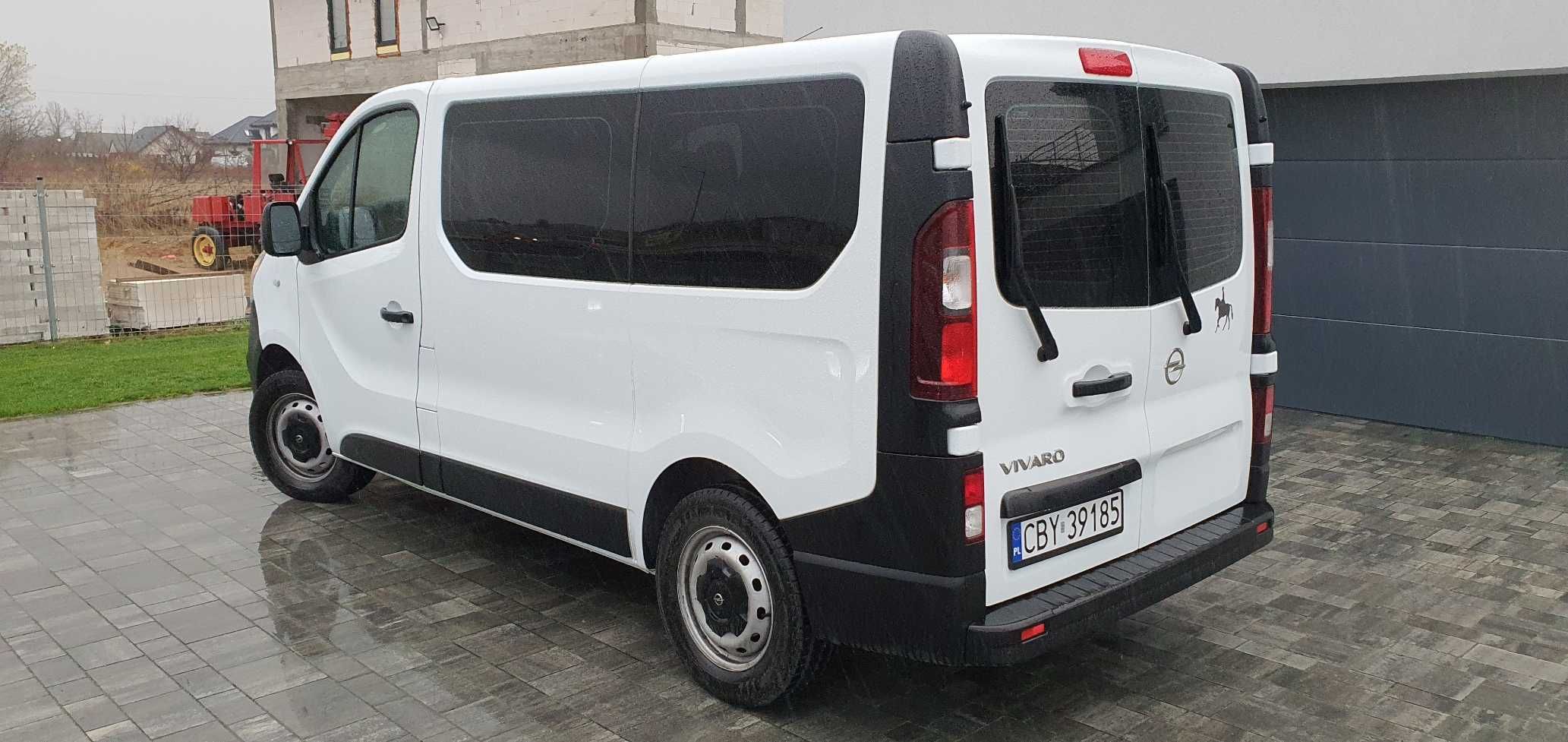 Wynajem BUS do wynajęcia 9-osob.  Wypożyczalnia AGGauto