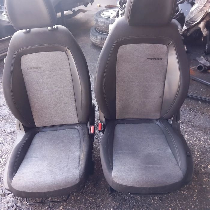 Conjunto de bancos Fiat tipo cross ano 2021
