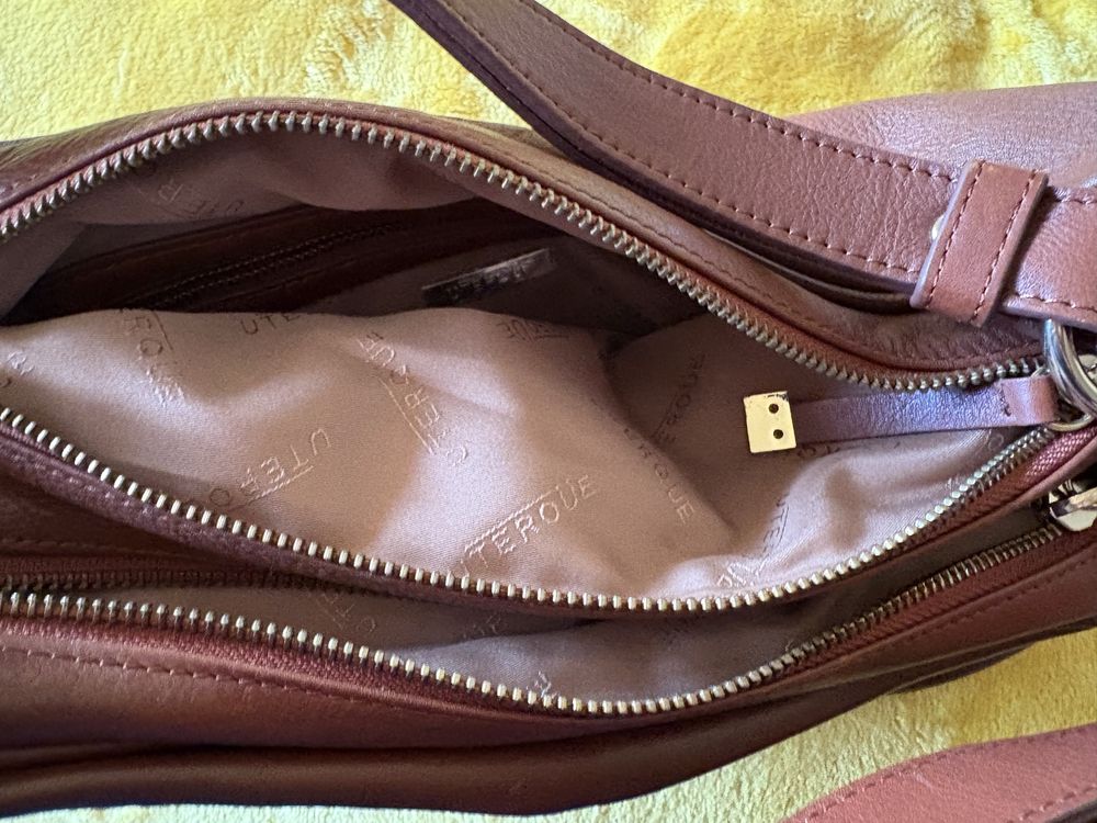 Mala grande em pele com dois bolsos UTERQUE
