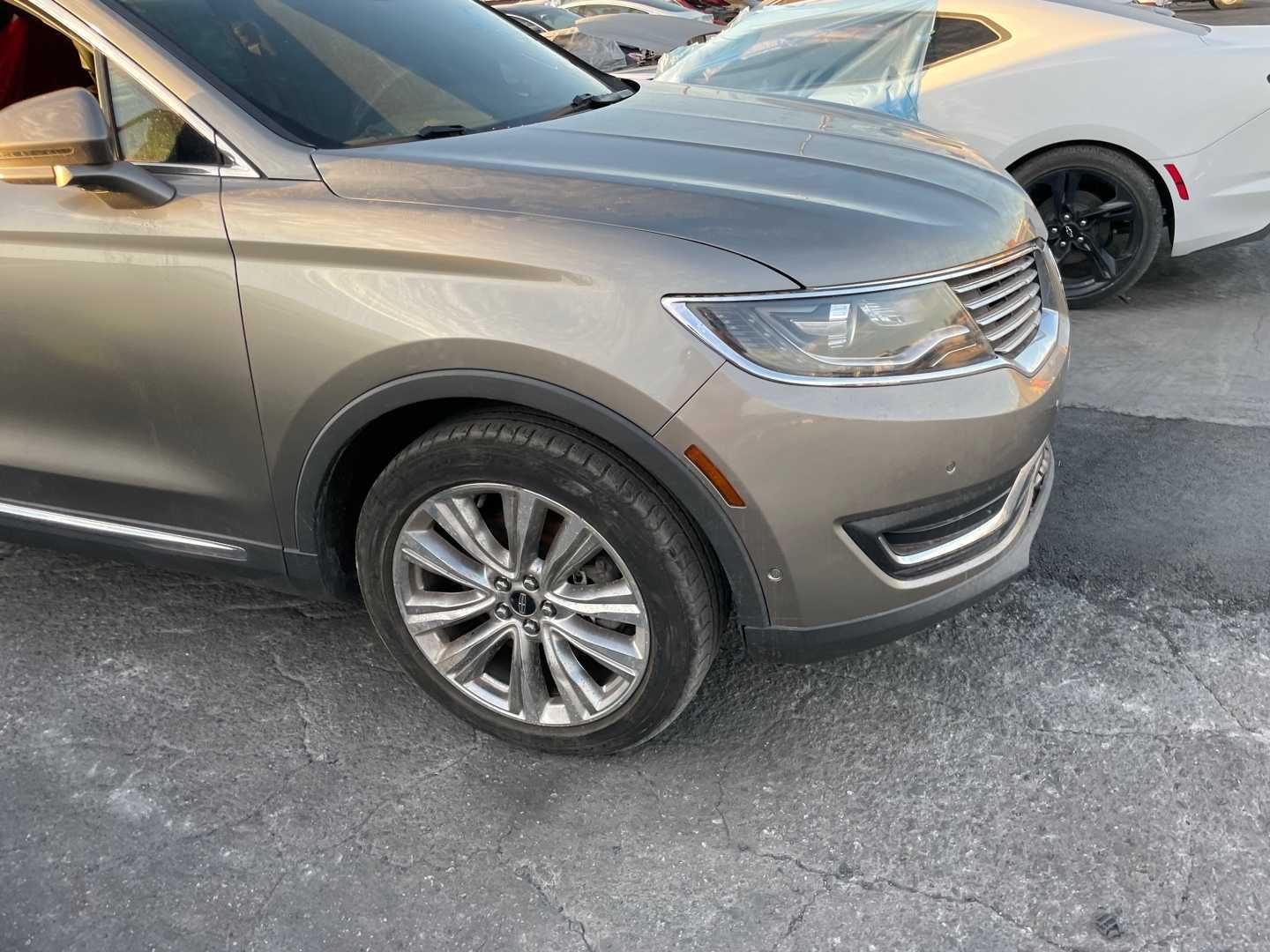 2016 Lincoln MKX, Reserve