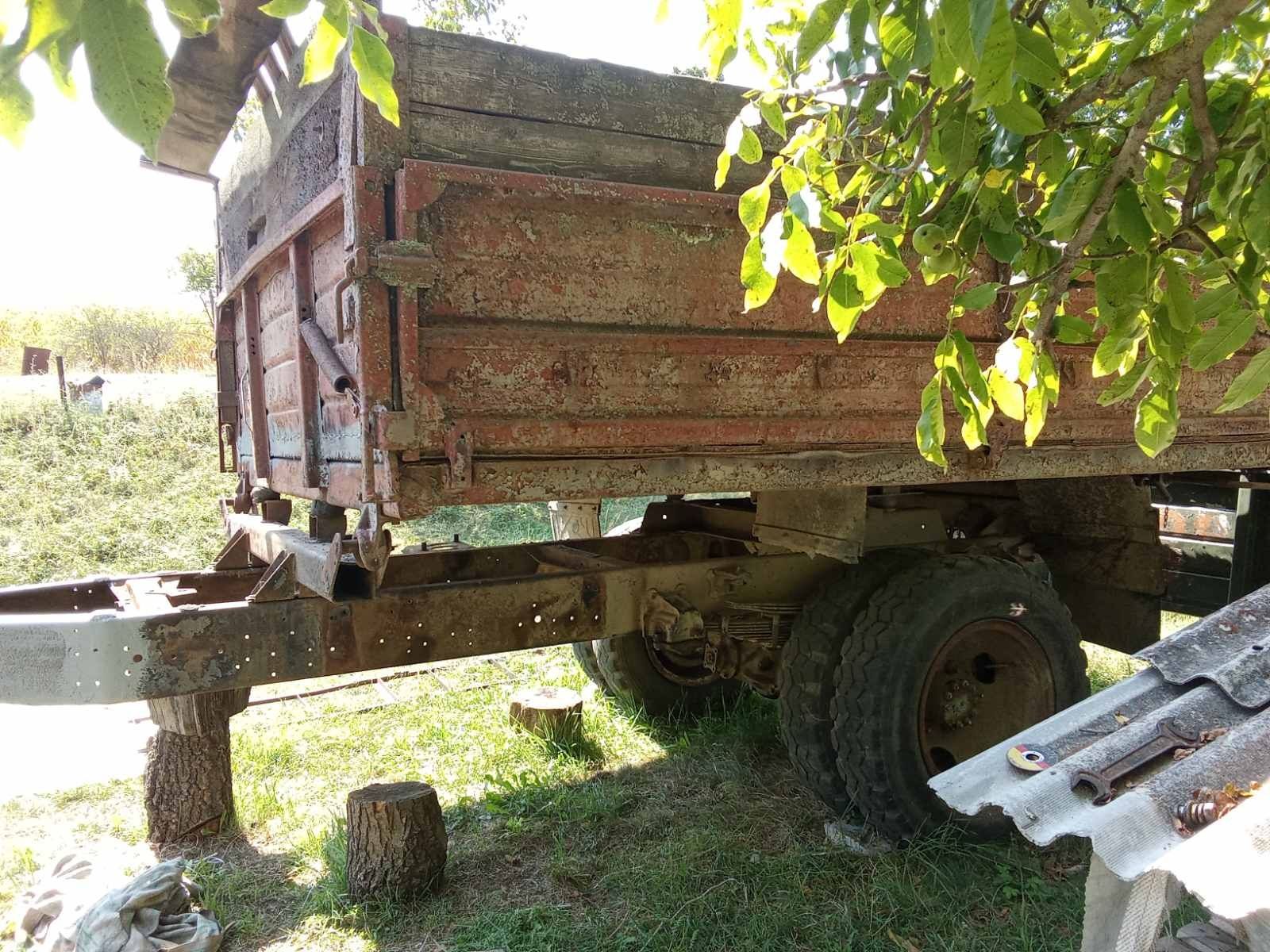 Прицеп з газона самосвал