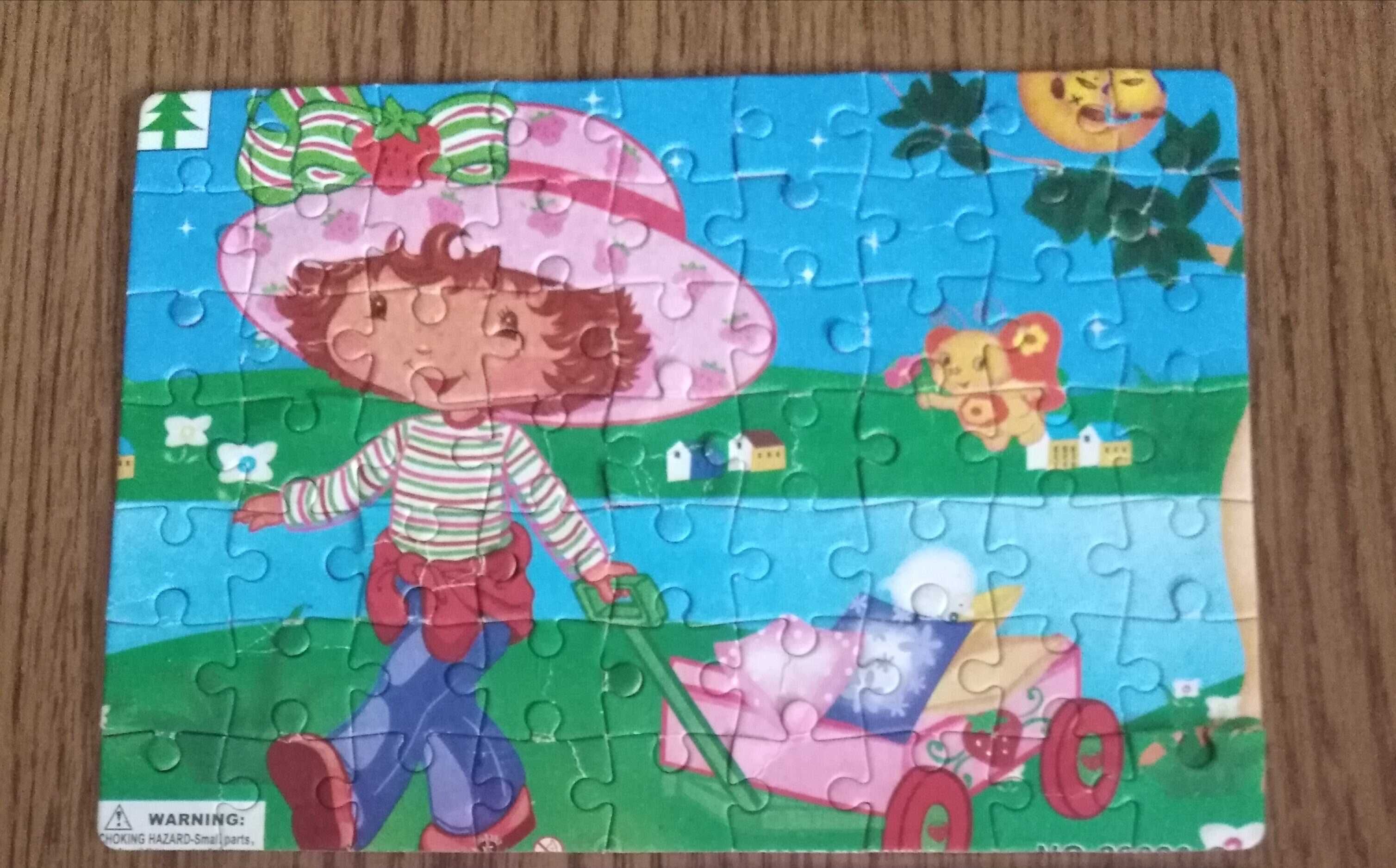 Puzzle Smerfy, truskawkowe ciastko