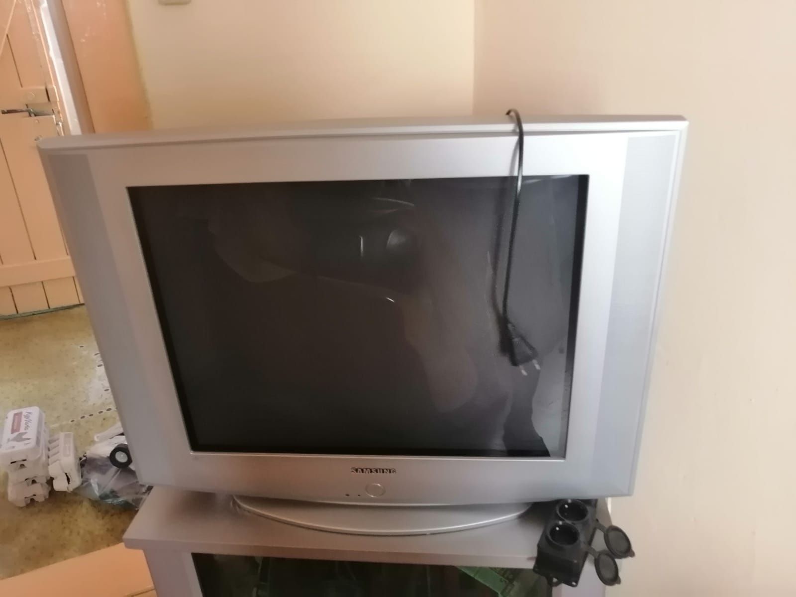 Telewizor sprawny super