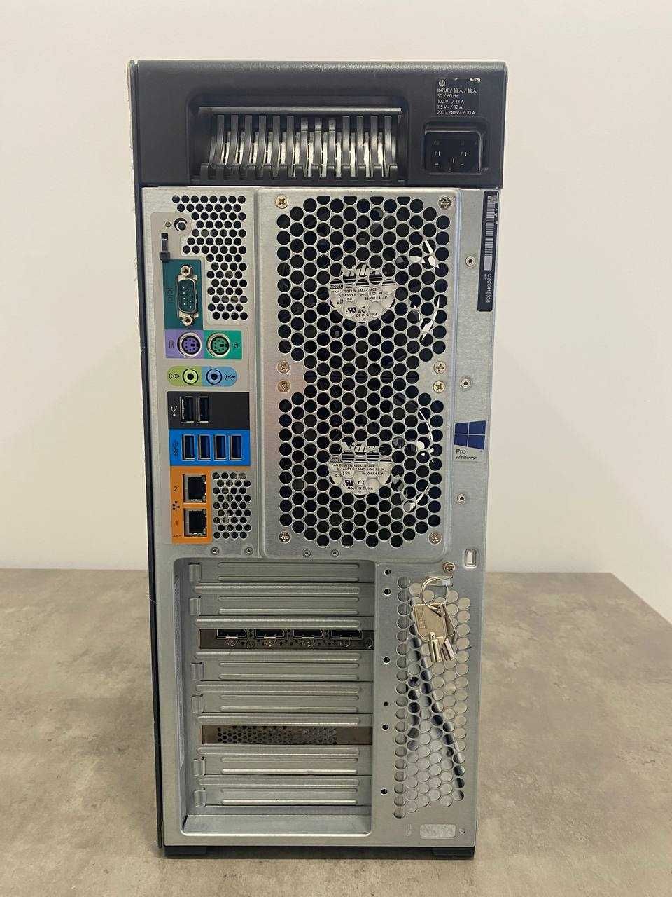 HP Z840 Workstation ( 2х Xeon E5-2699v4 256GB DDR4 Р4000 500GB NVME )