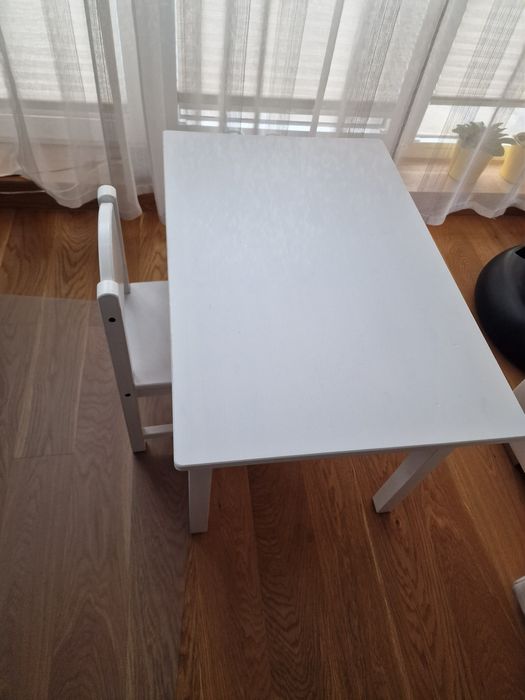 Stolik+ krzesełko- Ikea Sundvik