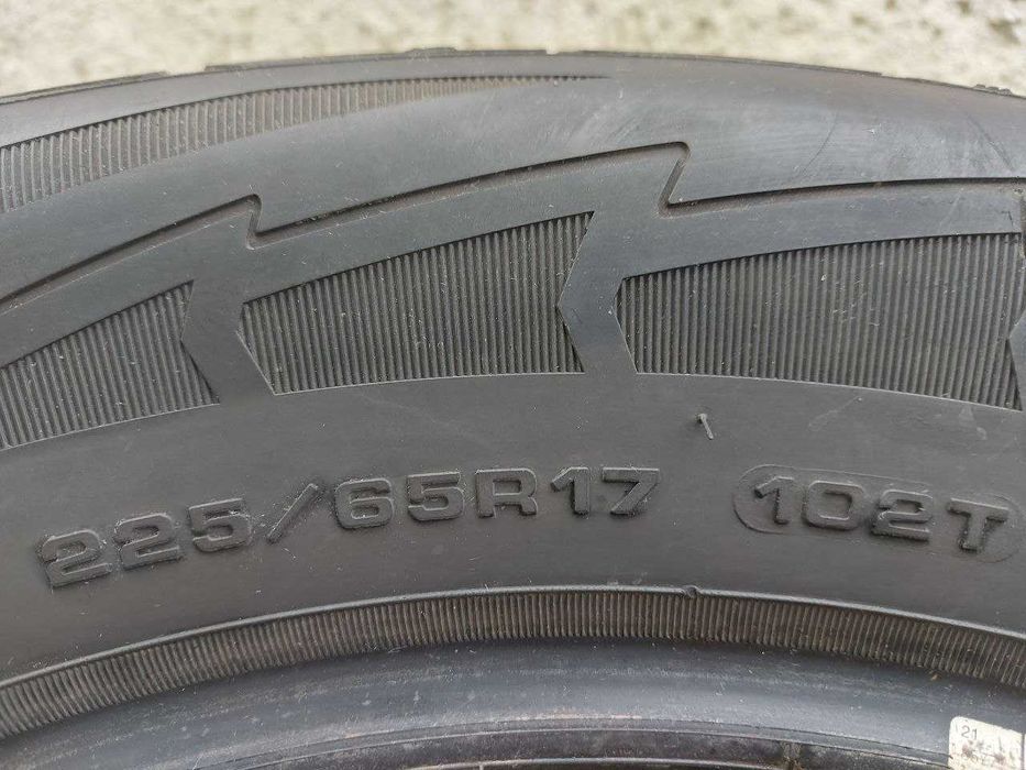 Шини Goodyear UltraGrip Ice SUV G1 225/65 R17 102T (2022 року)