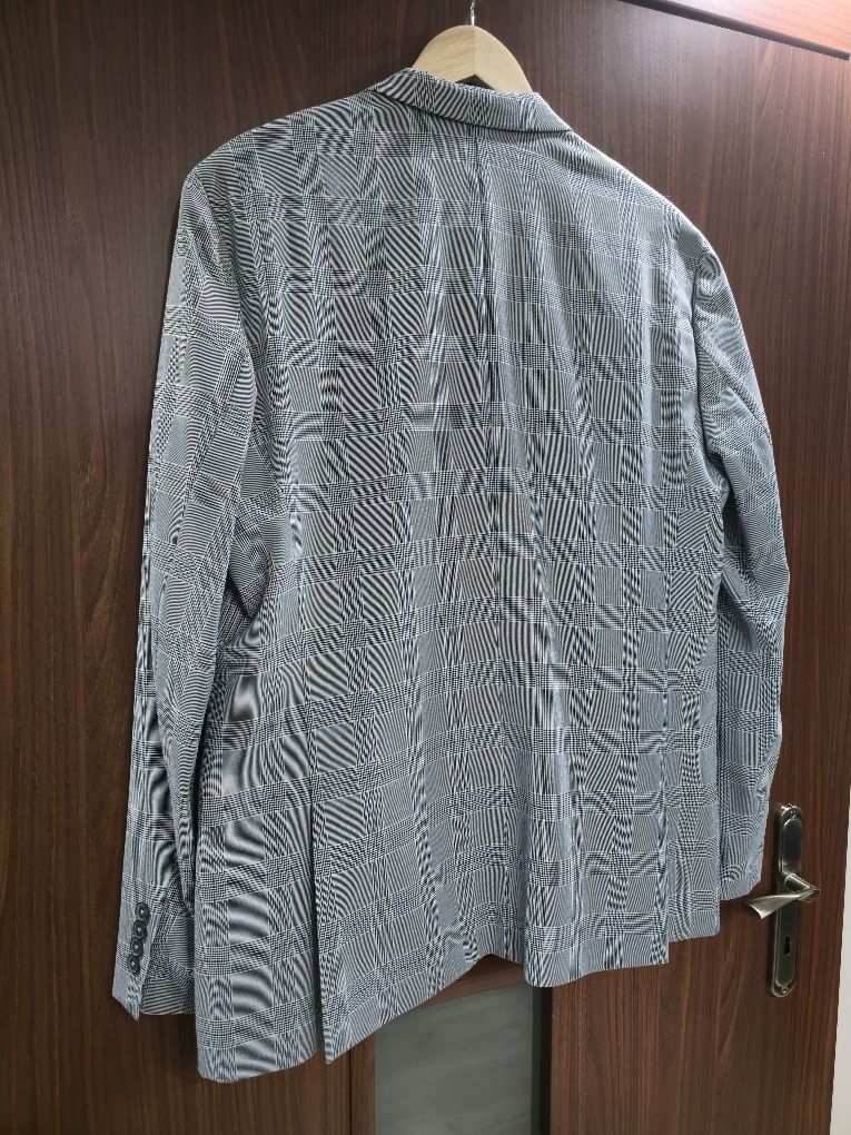 Sprzedam garnitur Reserved rozmiar 54 slim fit