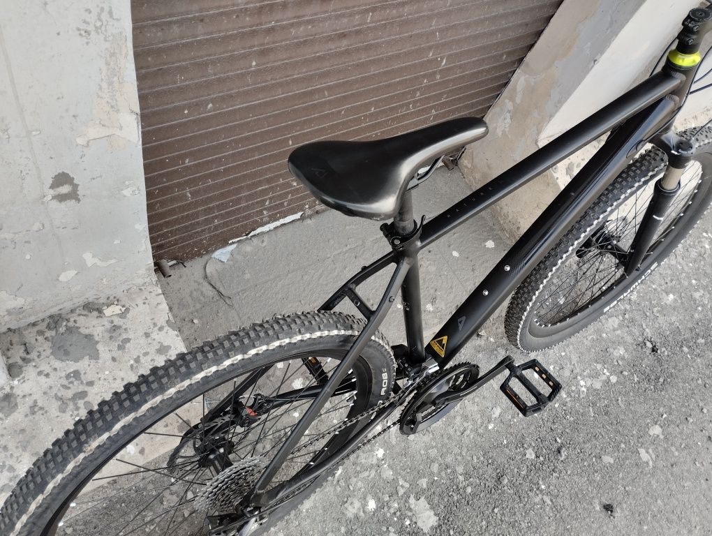 27.5 алю CUBE Nature SL кассета SHIMANO Deore XT 30ск воздух