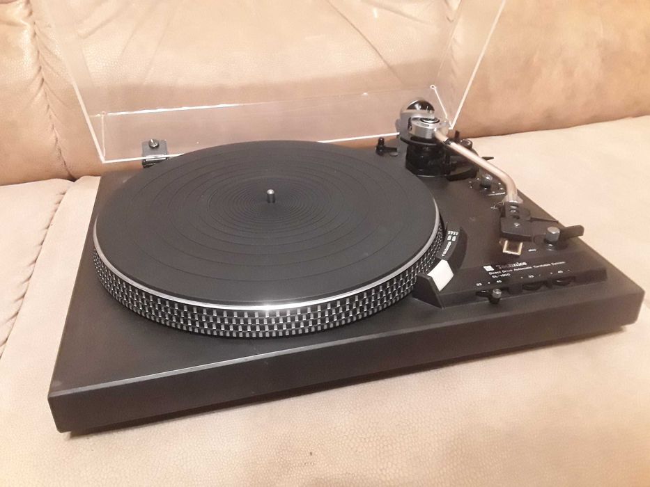 Проигрыватель винила Technics SL-1900 (Direct Drive, Made in Japan)