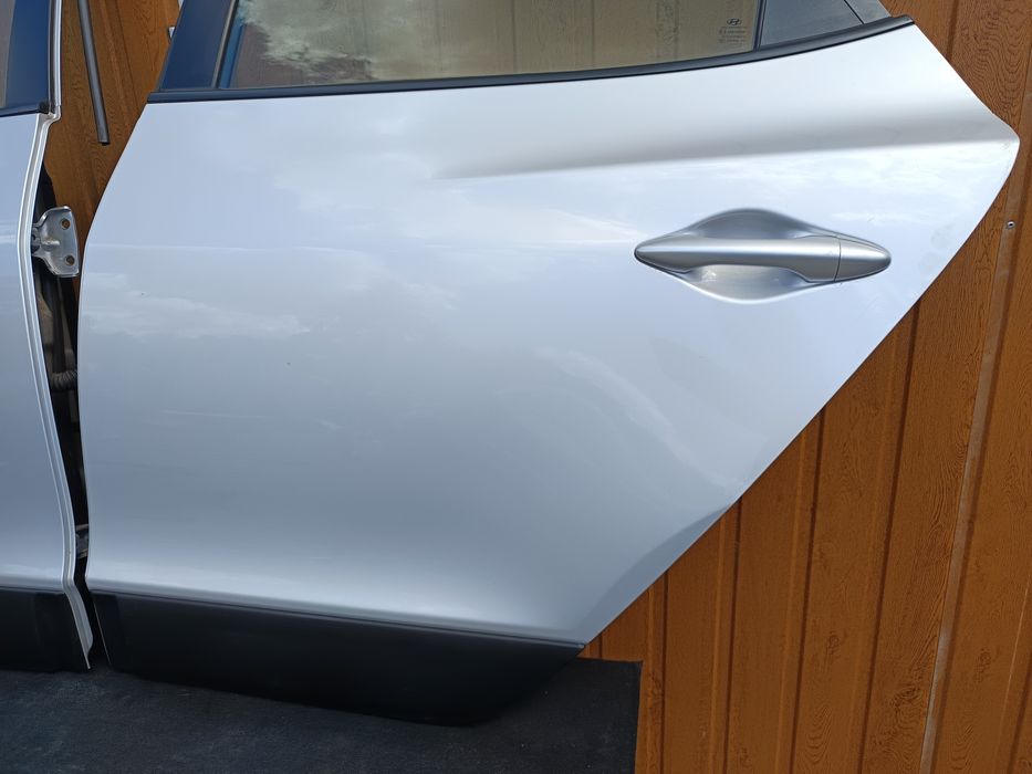 Hyundai ix35 Drzwi Tylne Lewe Prawe RAH F-vat