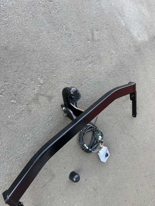 Фаркоп форкоп шкода суперб 4 skoda superb 4 2014/2024 рік універсал