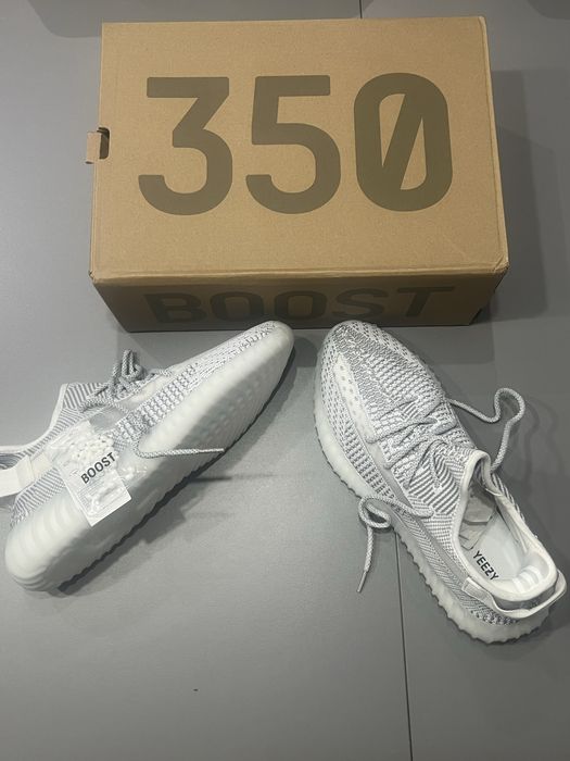 Yeezy 350 V2 Static