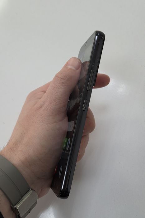 Samsung galaxy S22 128